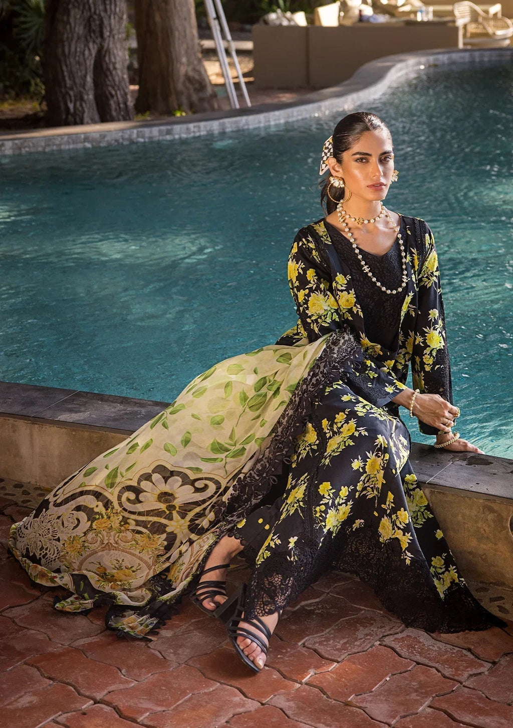 ELAF Signature Embroidered Lawn 3Pc Suit ESL-06A ECLIPSED DREAM