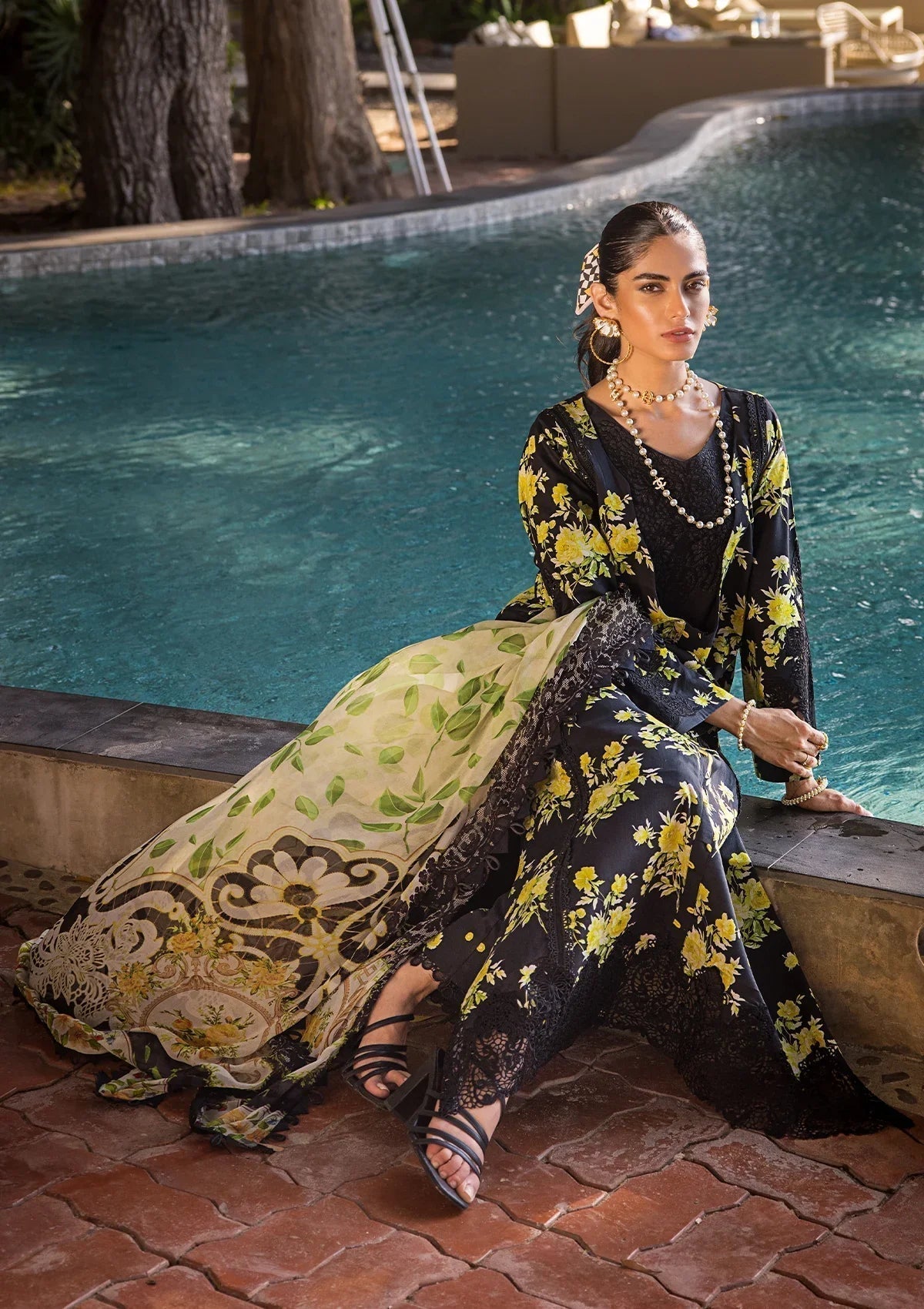 ELAF Signature Embroidered Lawn 3Pc Suit ESL-06A ECLIPSED DREAM