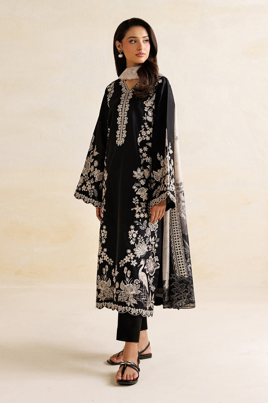 Baroque | Embroidered Lawn | SF-4471