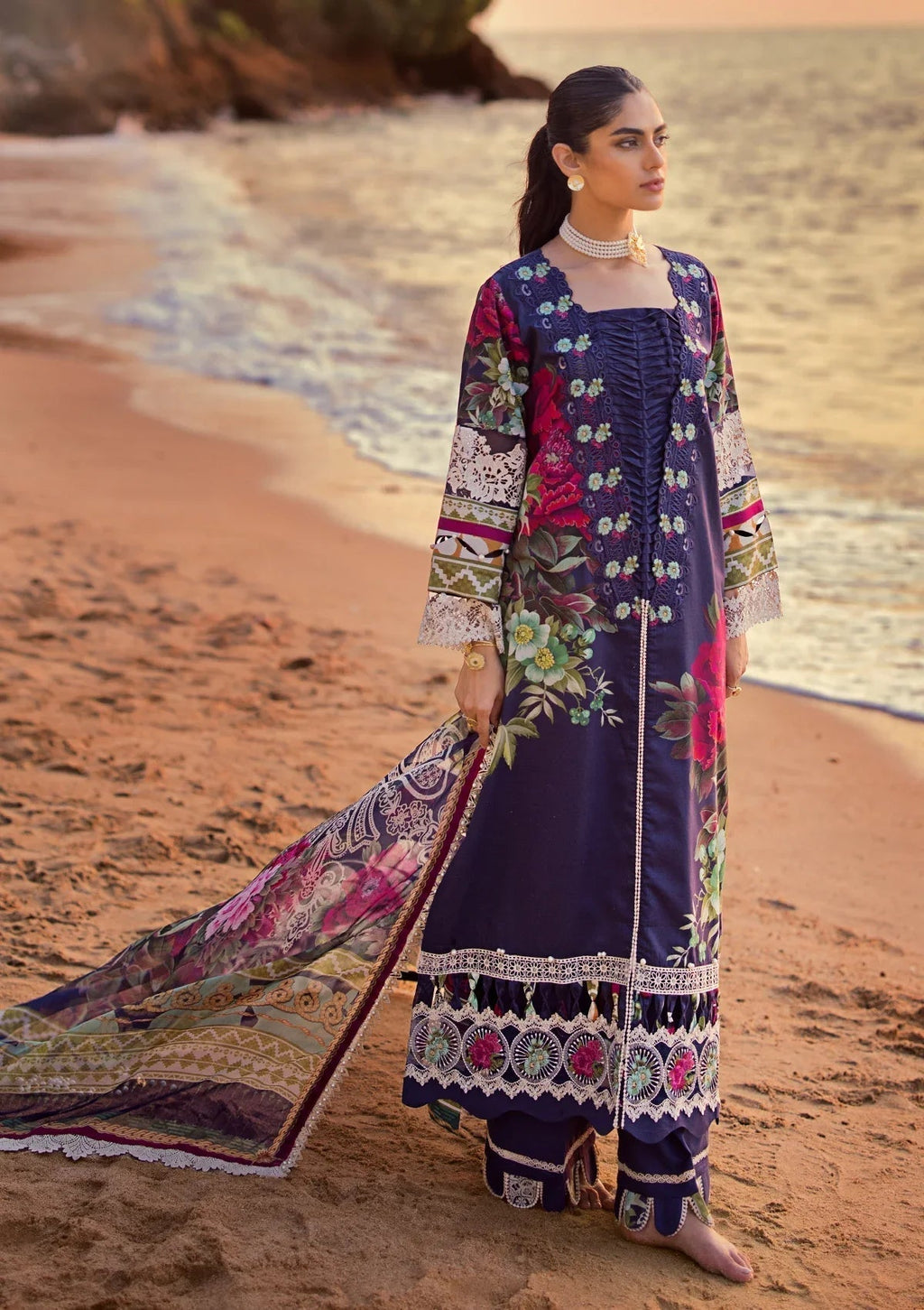 ELAF Signature Embroidered Lawn 3Pc Suit ESL-08A SINCLAIR