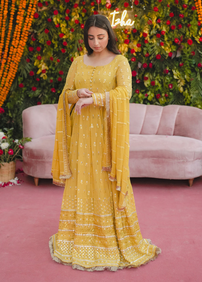 Allure | Mayal Formals | IZNA HAMZA - Riwayat-e-Khas
