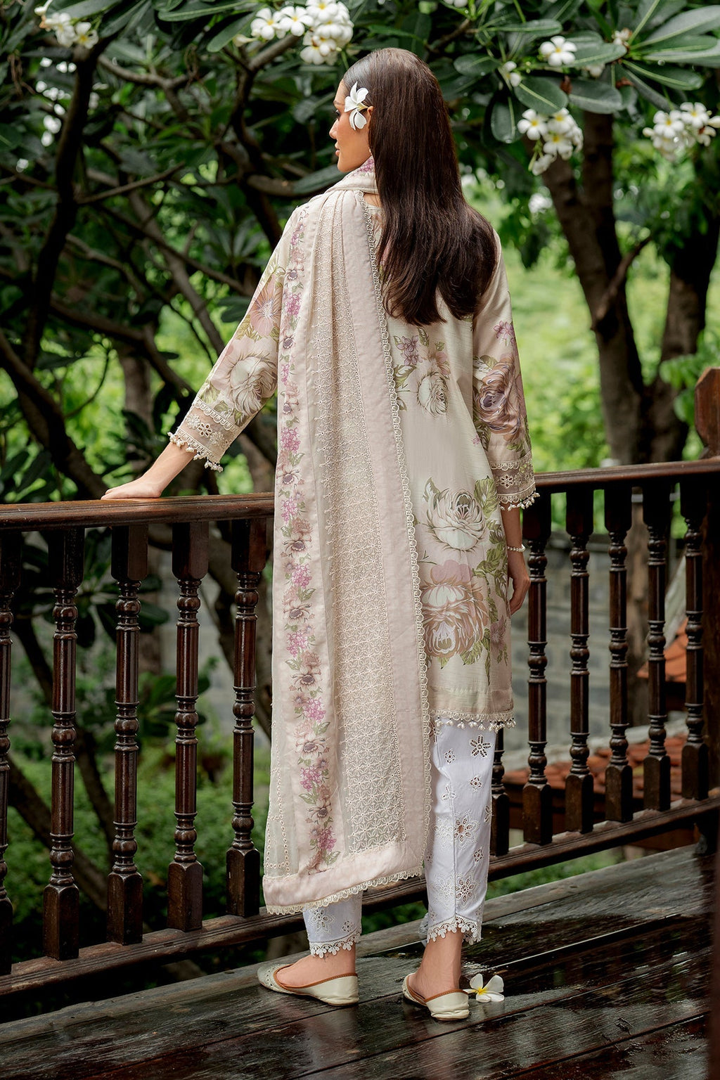 Baroque | Embroidered Lawn | SF-4270