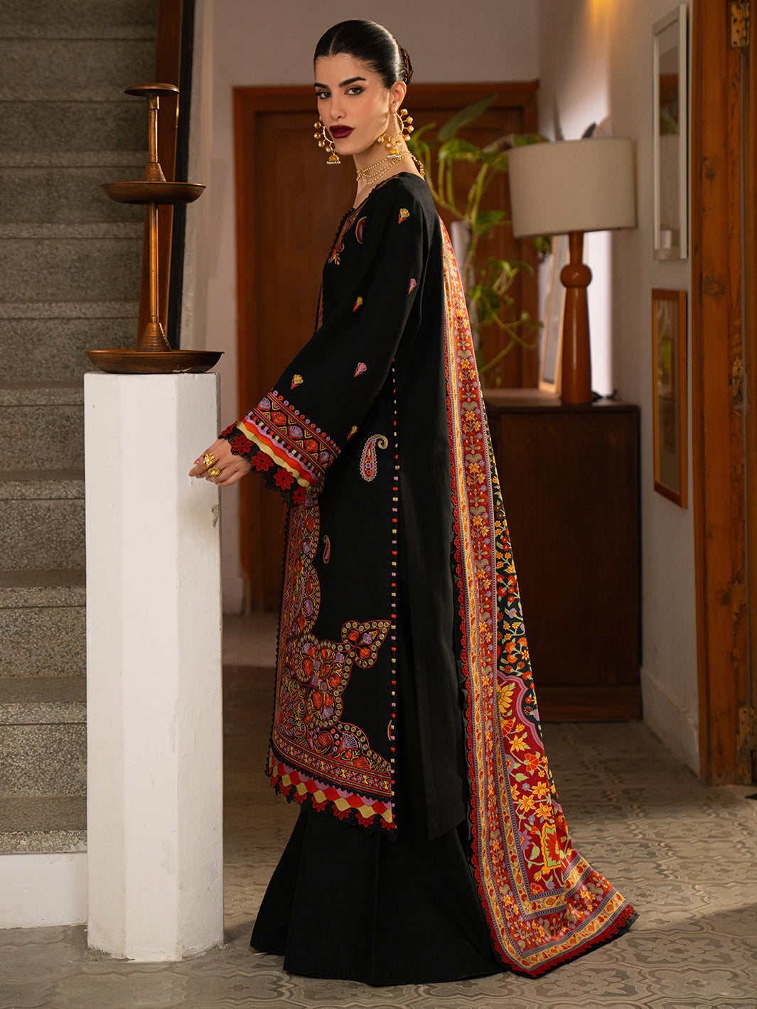 Bin Ilyas | Gulrukh Khaddar 25 | 61-B