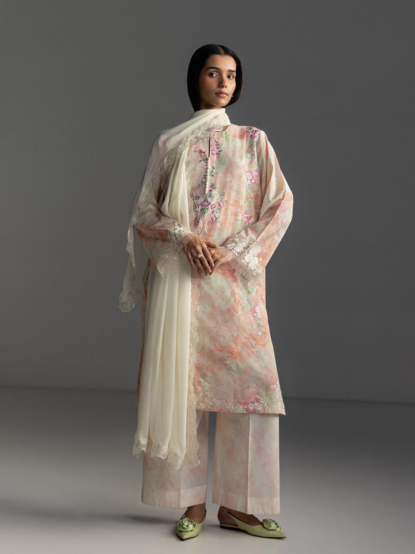 Zara Shahjahan | Coco Lawn 26 | Aira-6B