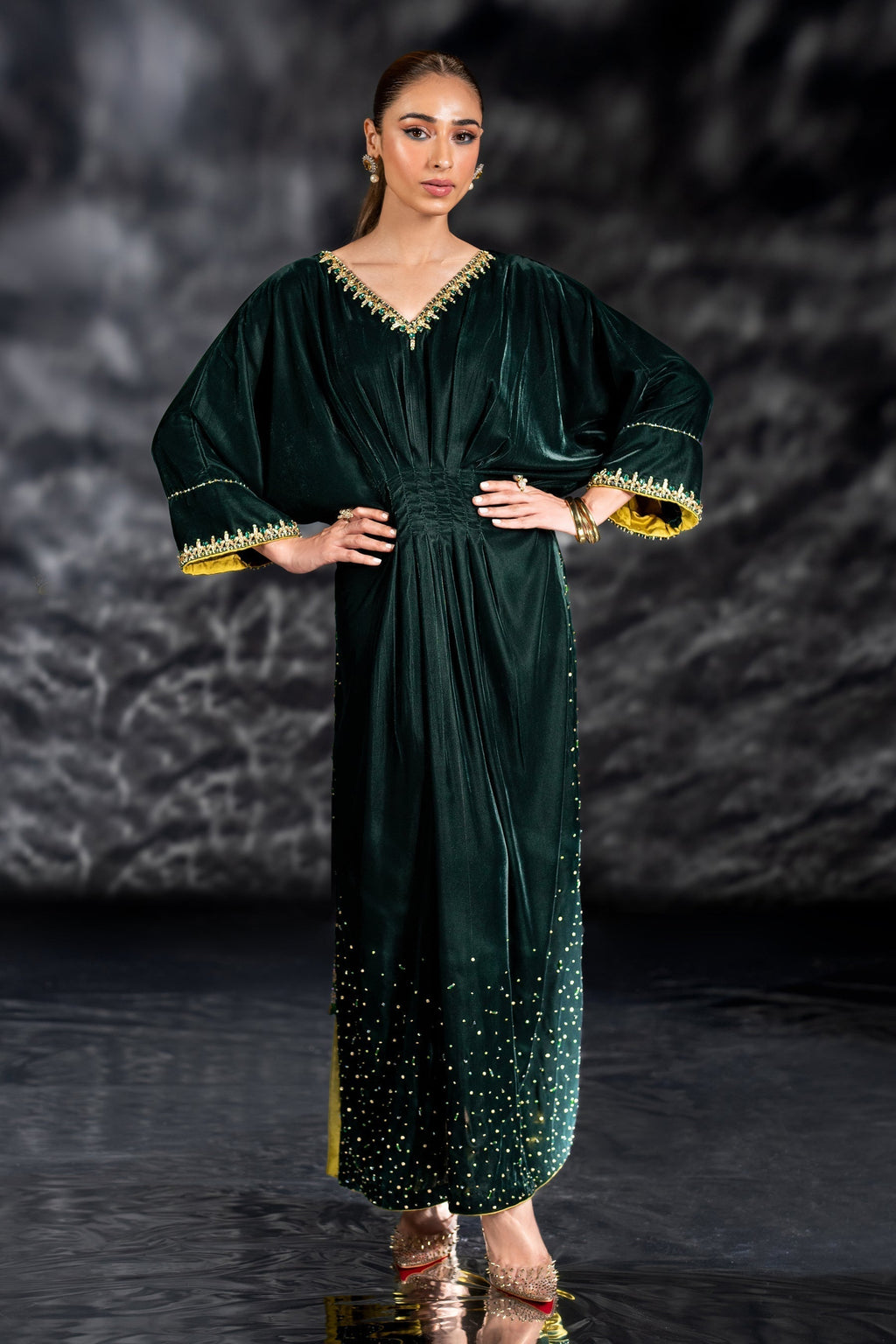 Naqshi | Makhmal 24 | VINNIE - Riwayat-e-Khas