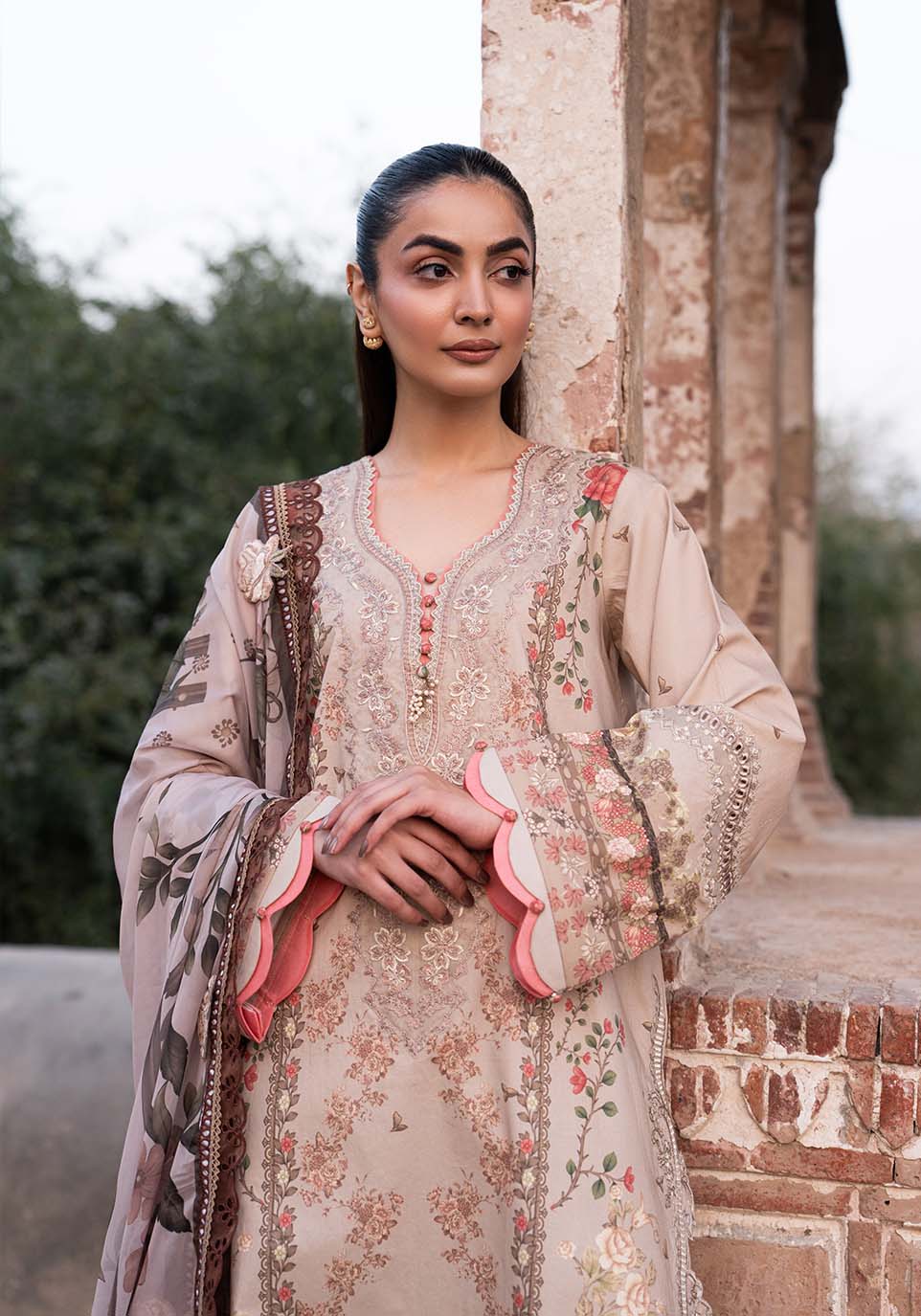 Zarqash | Luxe Lawn 26 |ZQL009