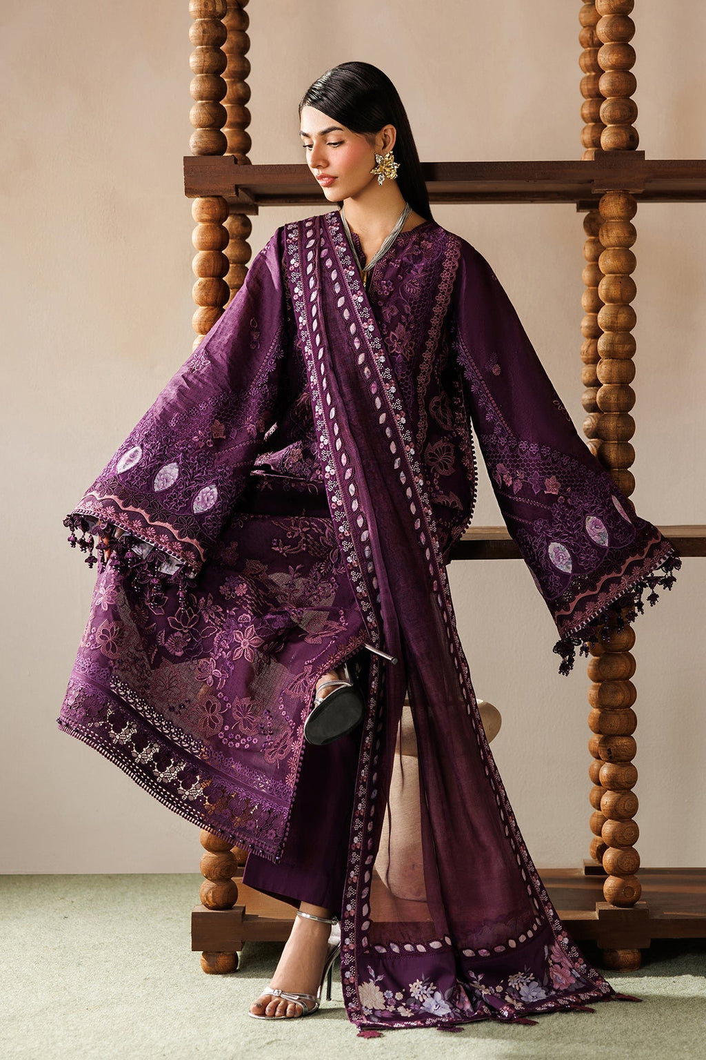 Baroque | Edit Lawnƒ??26 | EMBROIDERED LAWN EL26-D02 UNSTITCHED