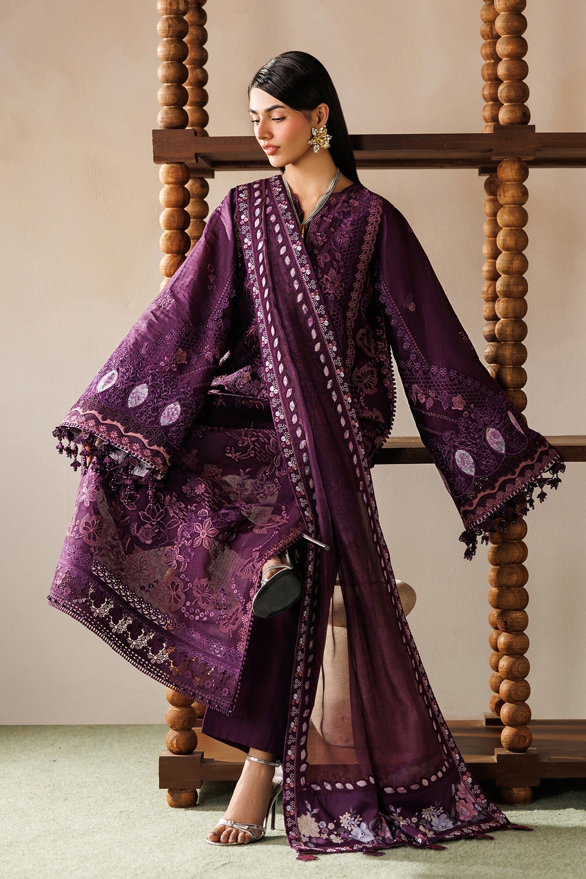 Baroque | Edit Lawnƒ??26 | EMBROIDERED LAWN EL26-D02 UNSTITCHED