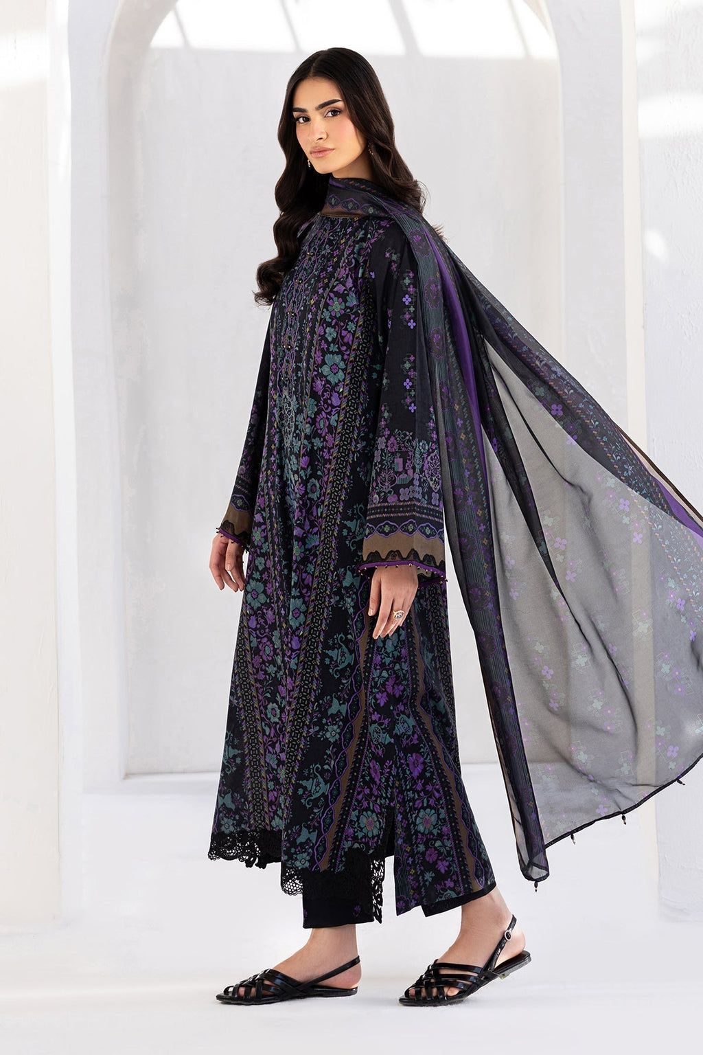Baroque | Embroidered Lawn | SF-4453