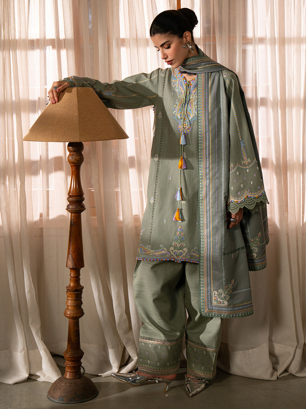 Bin Ilyas | Gulrukh Khaddar 25 | 64-A