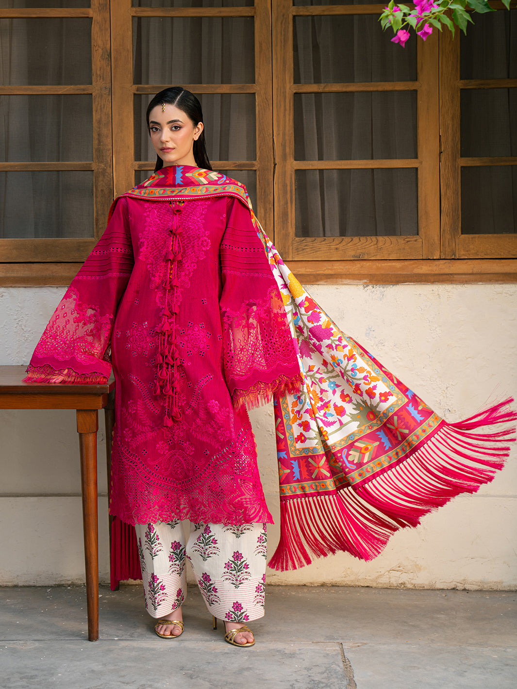 Bin Ilyas | Gulrukh Khaddar 25 | 66-B