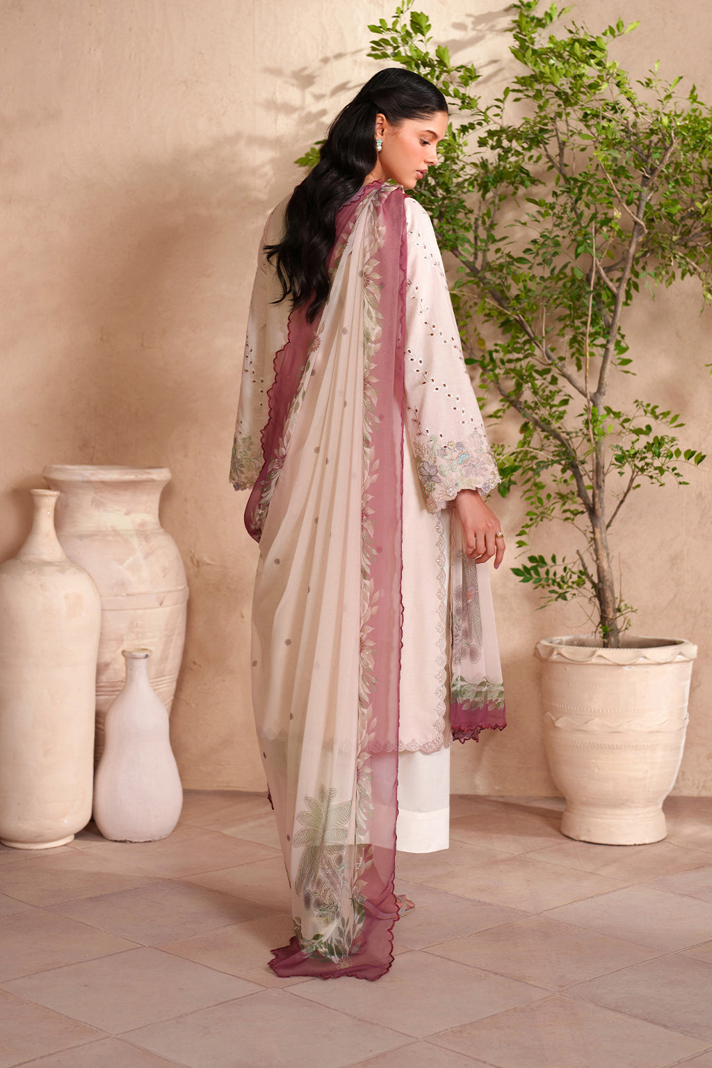 Iznik | Eid Lawn | EL-04 Embroidered Lawn