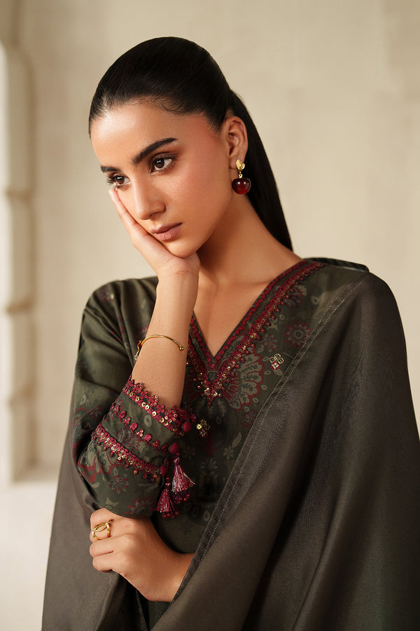 Baroque | Luxury Pret 25 | UF-4330