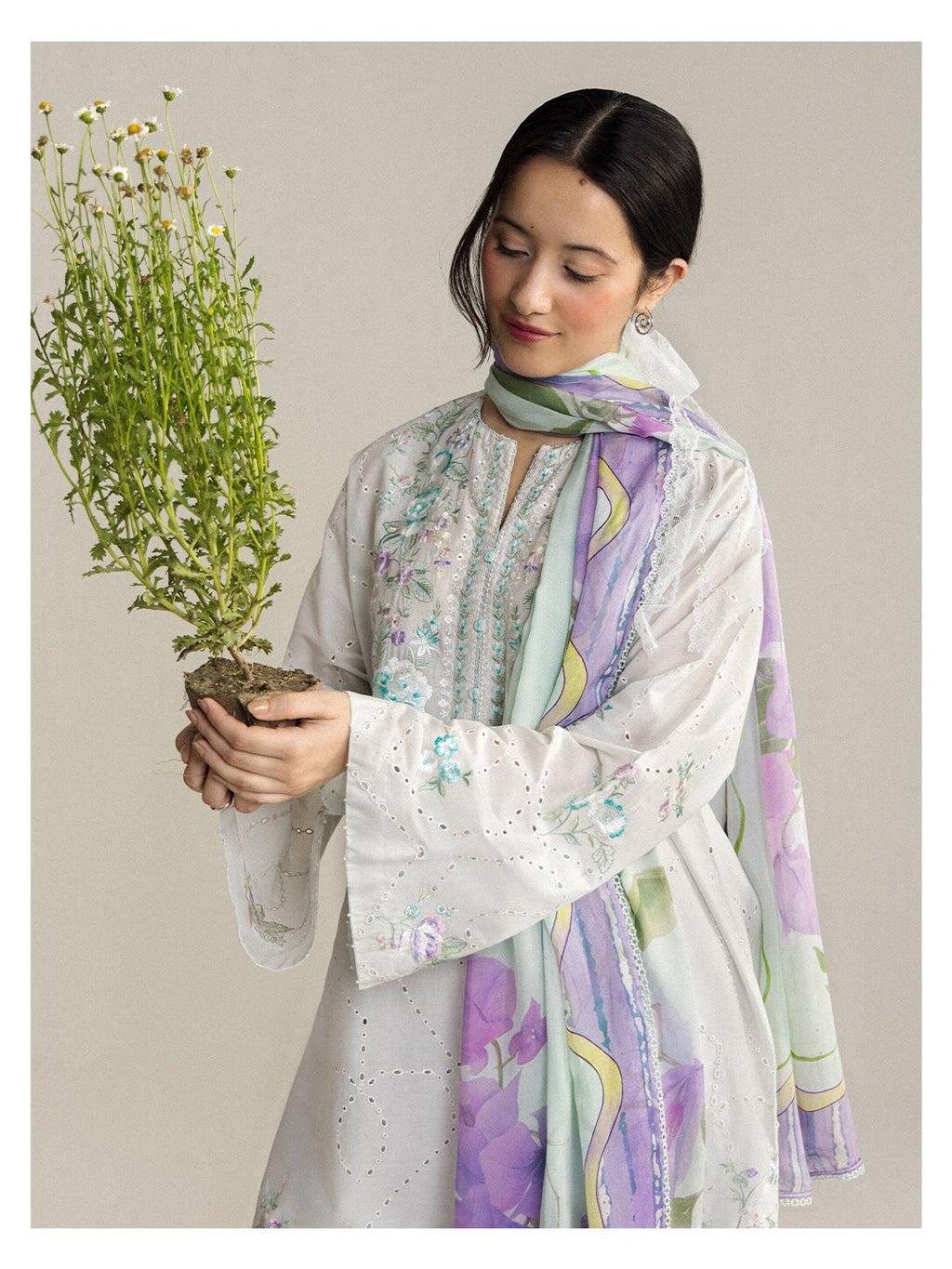 Zara Shahjahan | Coco Lawn 26 | Lune-2A