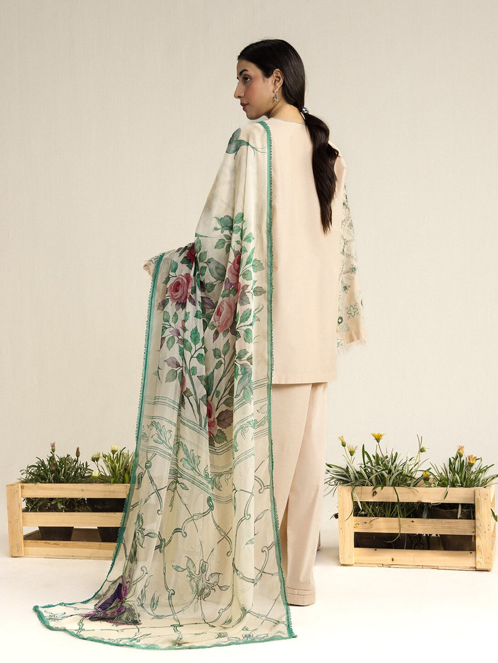 Zara Shahjahan | Coco Lawn 26 | Soren-9B