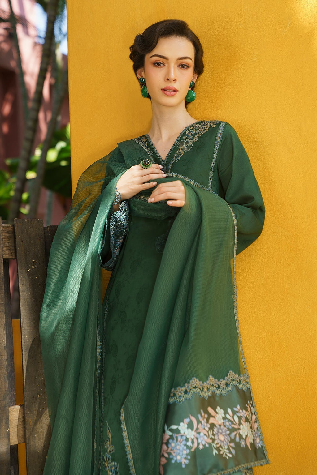 Baroque | Embroidered Lawn | SF-572