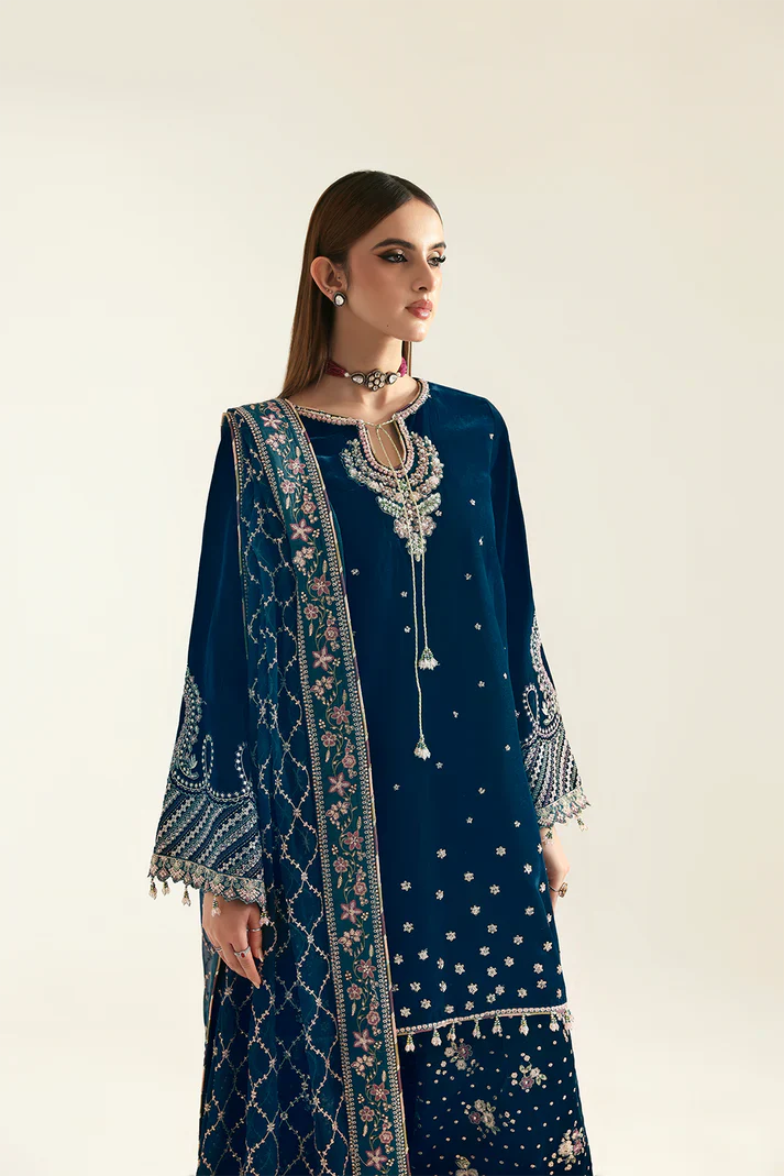 Emaan Adeel | Zarposh Velvet Collection | JAHANARA
