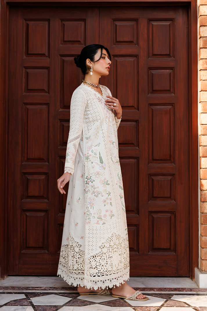 Emaan Adeel | Mirabelle Festive Luxury Lawn | SERAPH