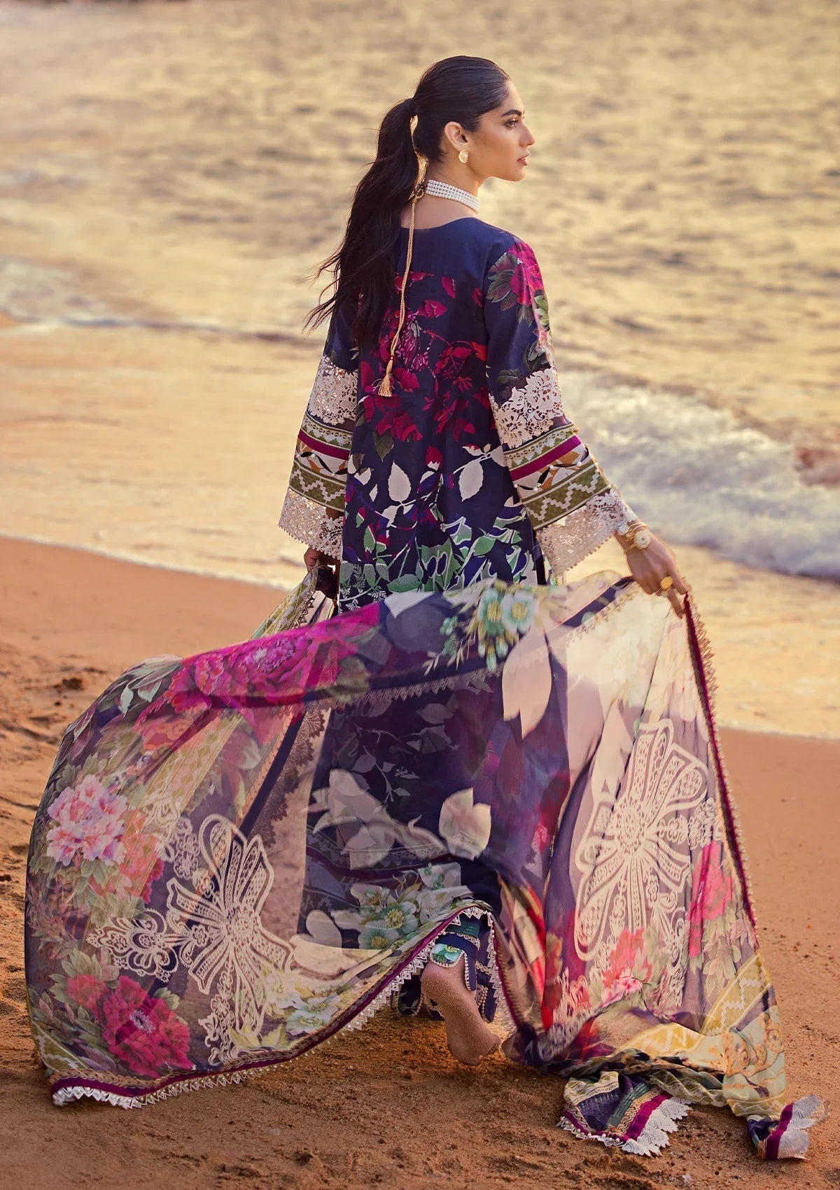 ELAF Signature Embroidered Lawn 3Pc Suit ESL-08A SINCLAIR