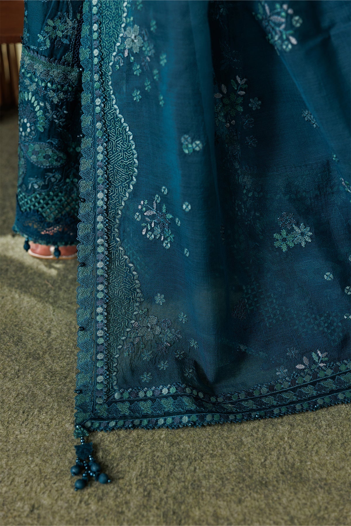 Baroque | Edit Lawn’26 | EMBROIDERED LAWN EL26-D04 UNSTITCHED