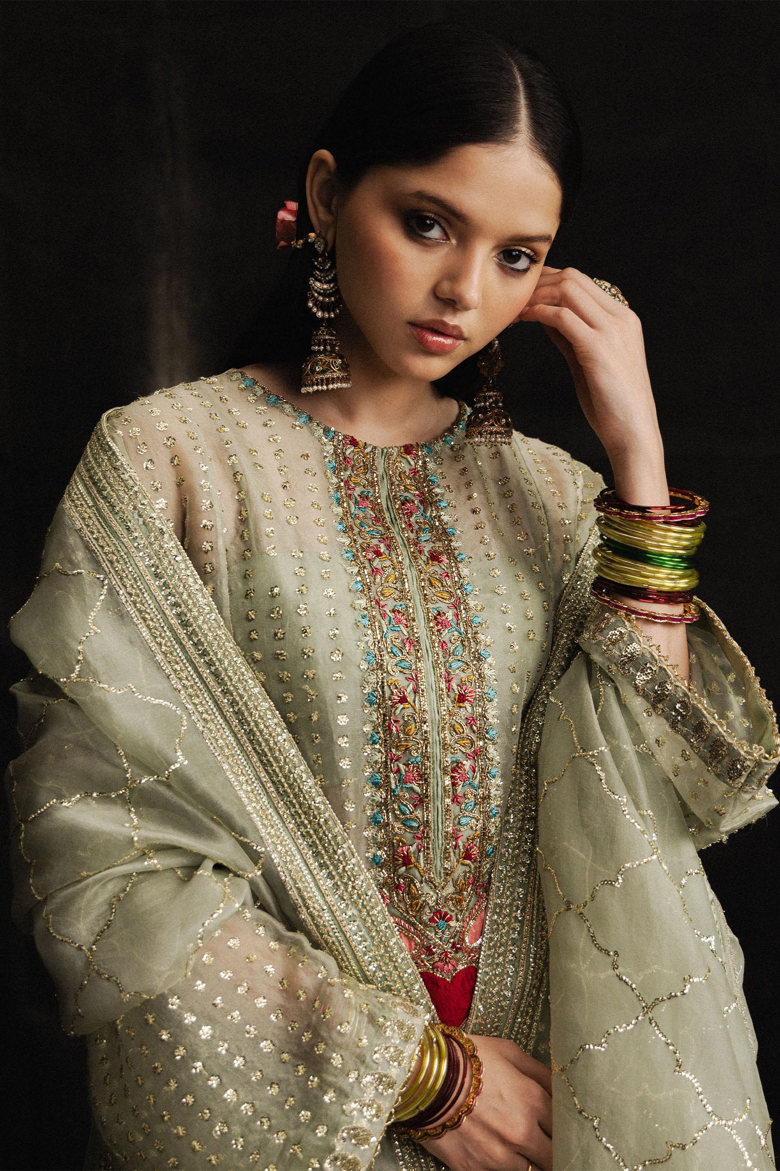 Zara Shahjahan | Studio Portraits | Marvi