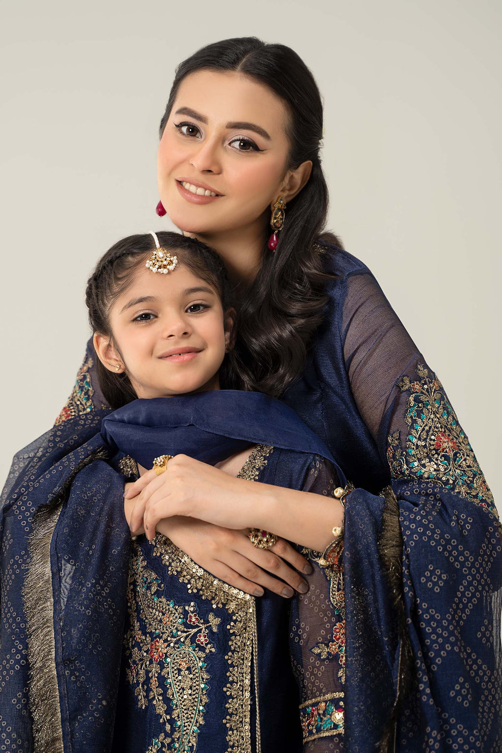 Maria B | 3 Piece Embroidered Paper Cotton Suit | MKD-W24-22 - Libasekhas