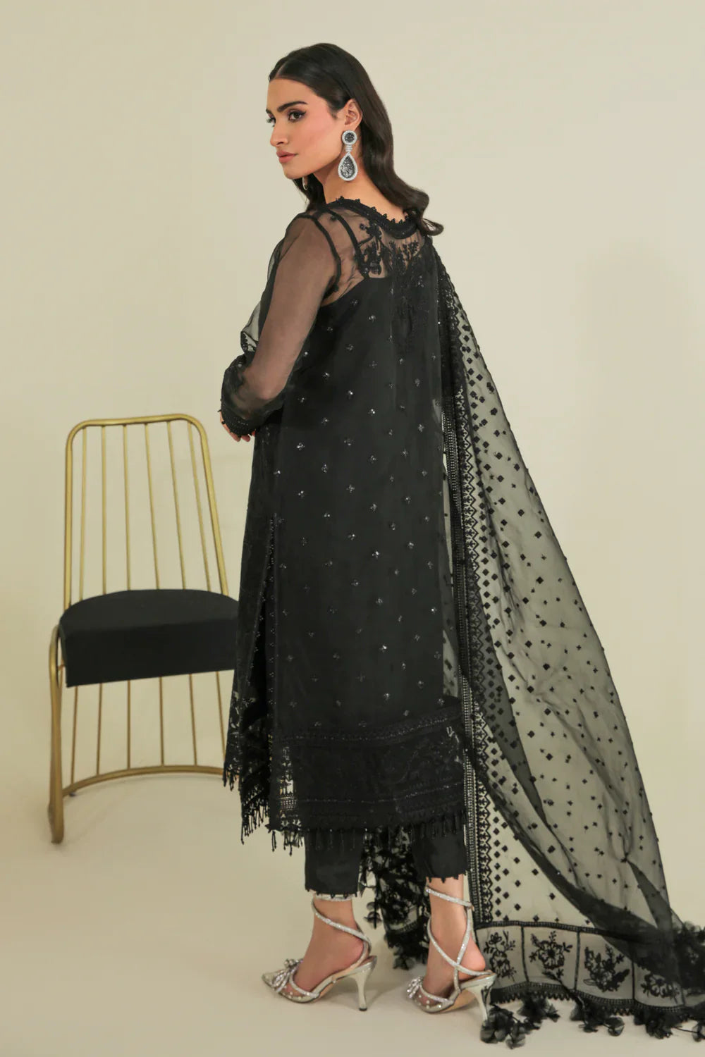 BAROQUE | EMBROIDERED ORGANZA UF-235