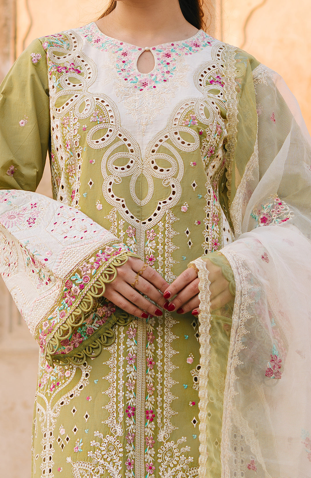 Fiona | Sarang Lawn 25 | Talia