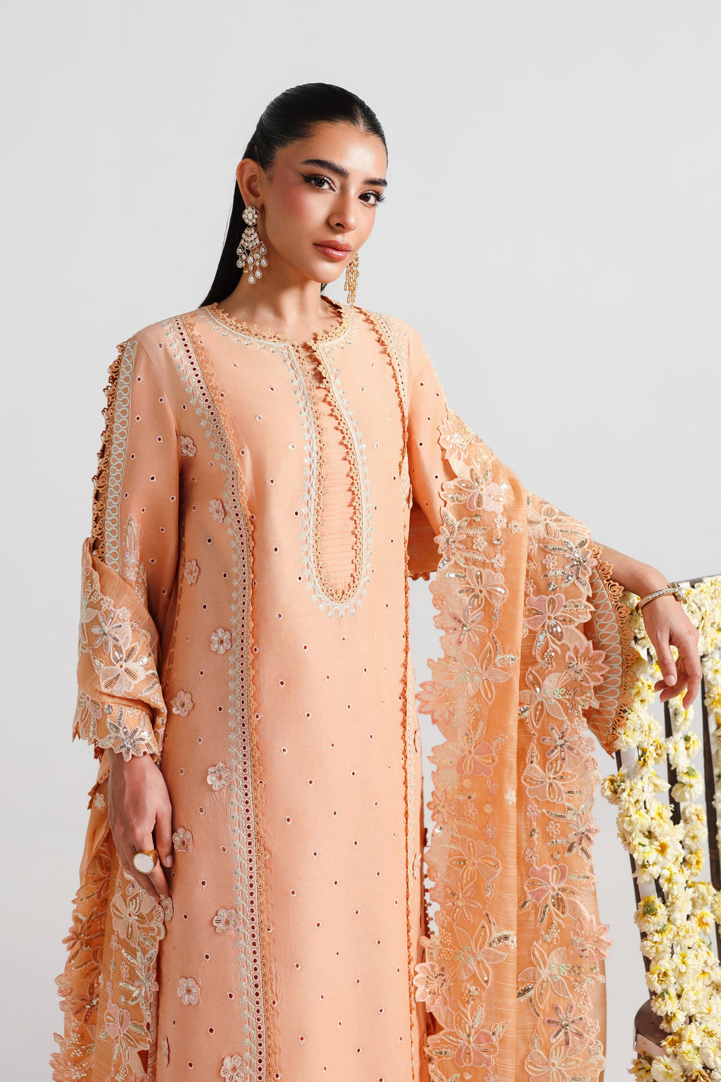 Akbar Aslam | Pret Lawn 26 | Ravina
