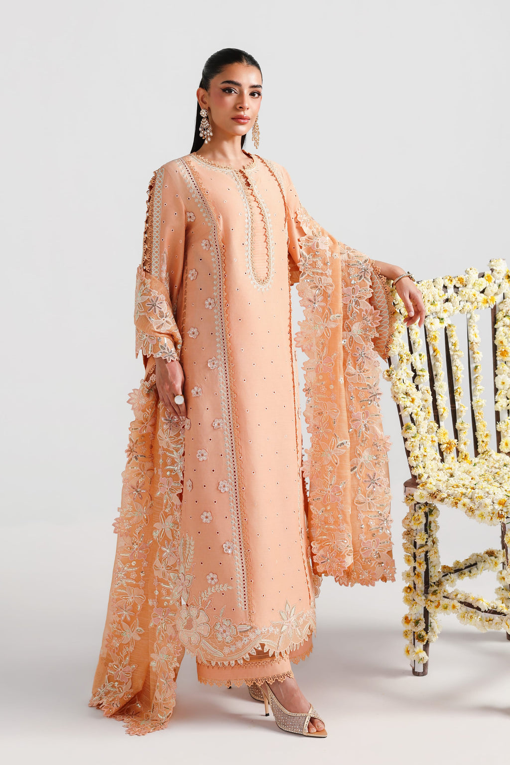 Akbar Aslam | Pret Lawn 26 | Ravina
