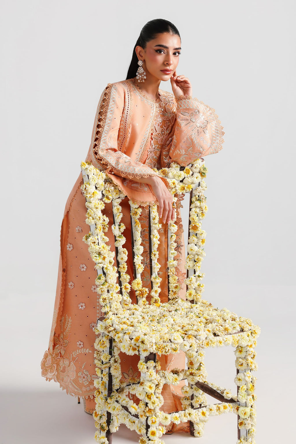 Akbar Aslam | Pret Lawn 26 | Ravina