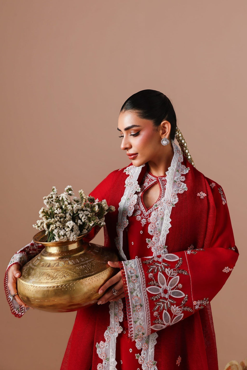 Akbar Aslam | Elan Luxury Lawn 26 | Seraya
