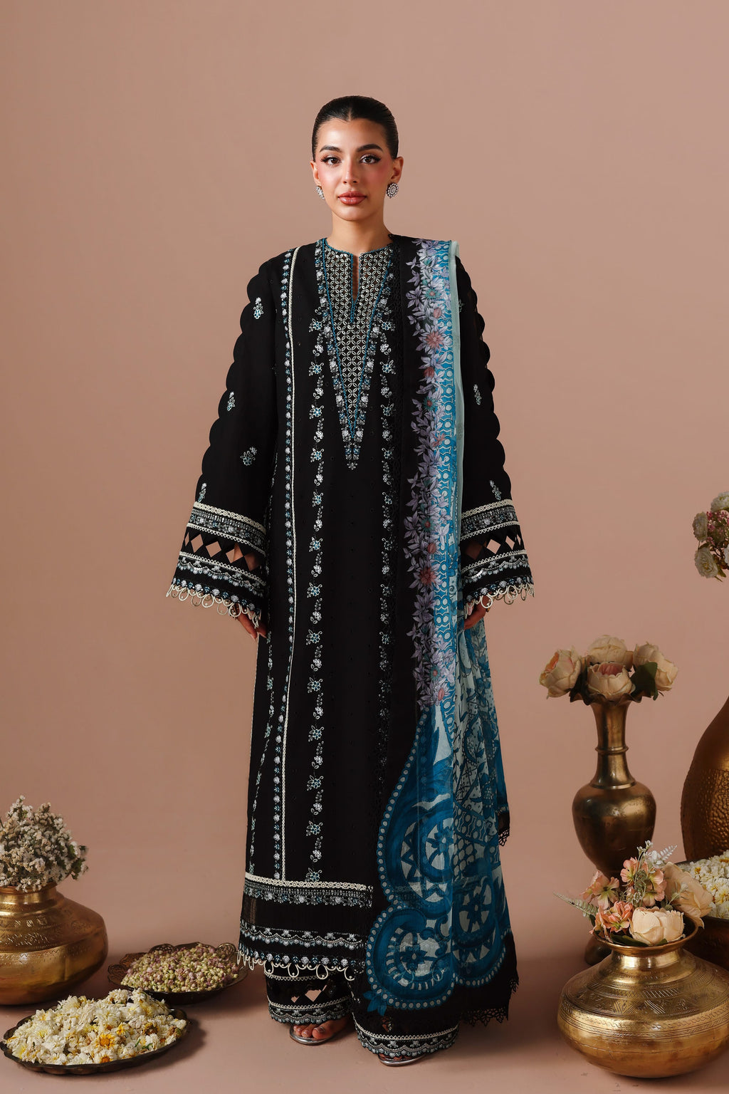 Akbar Aslam | Pret Lawn 26 | Armina