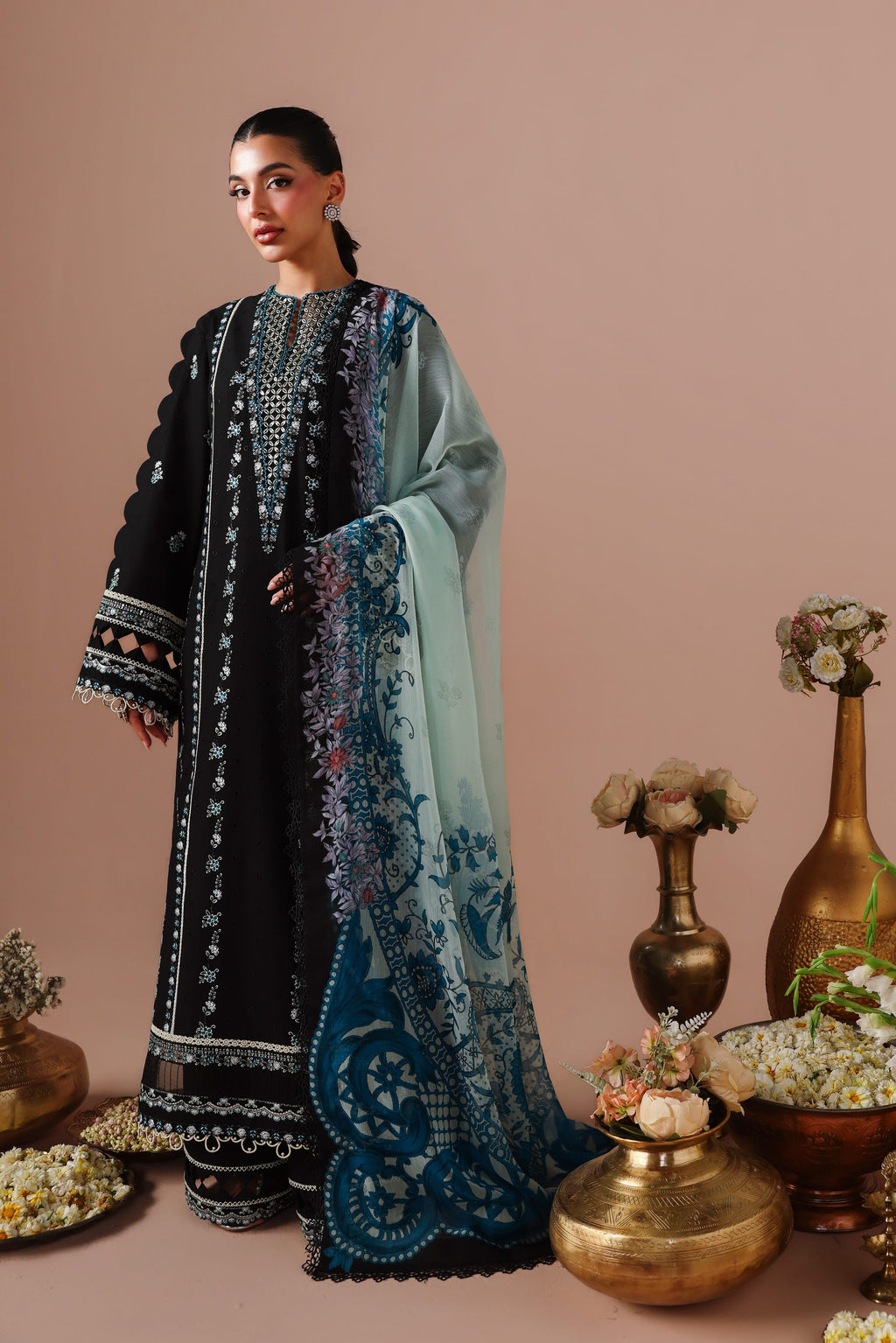 Akbar Aslam | Pret Lawn 26 | Armina