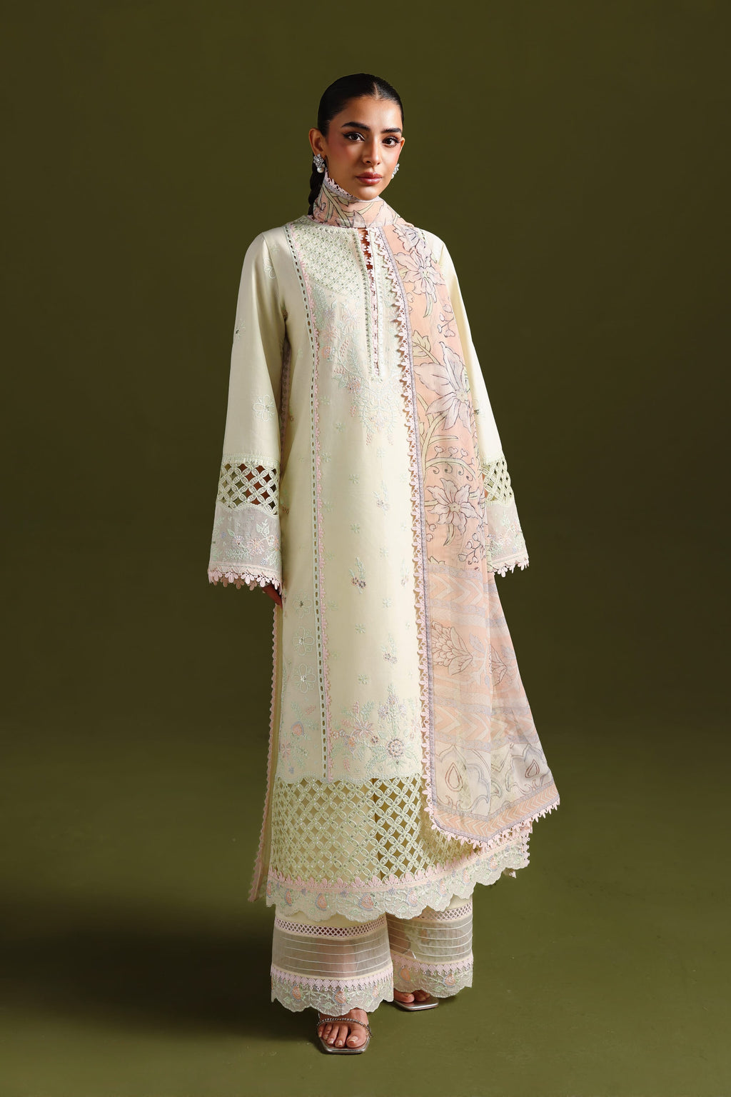 Akbar Aslam | Pret Lawn 26 | Nayara