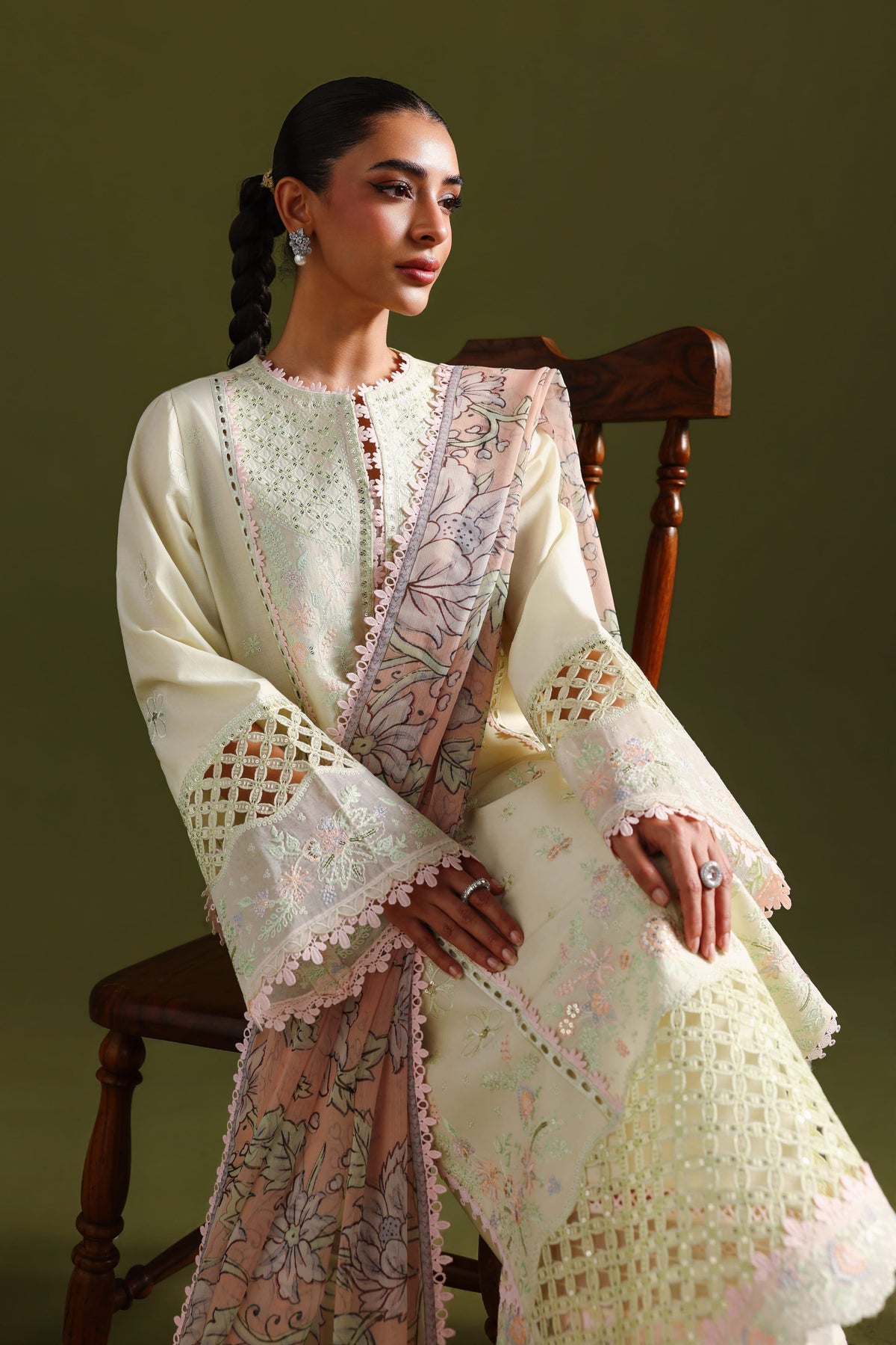 Akbar Aslam | Pret Lawn 26 | Nayara