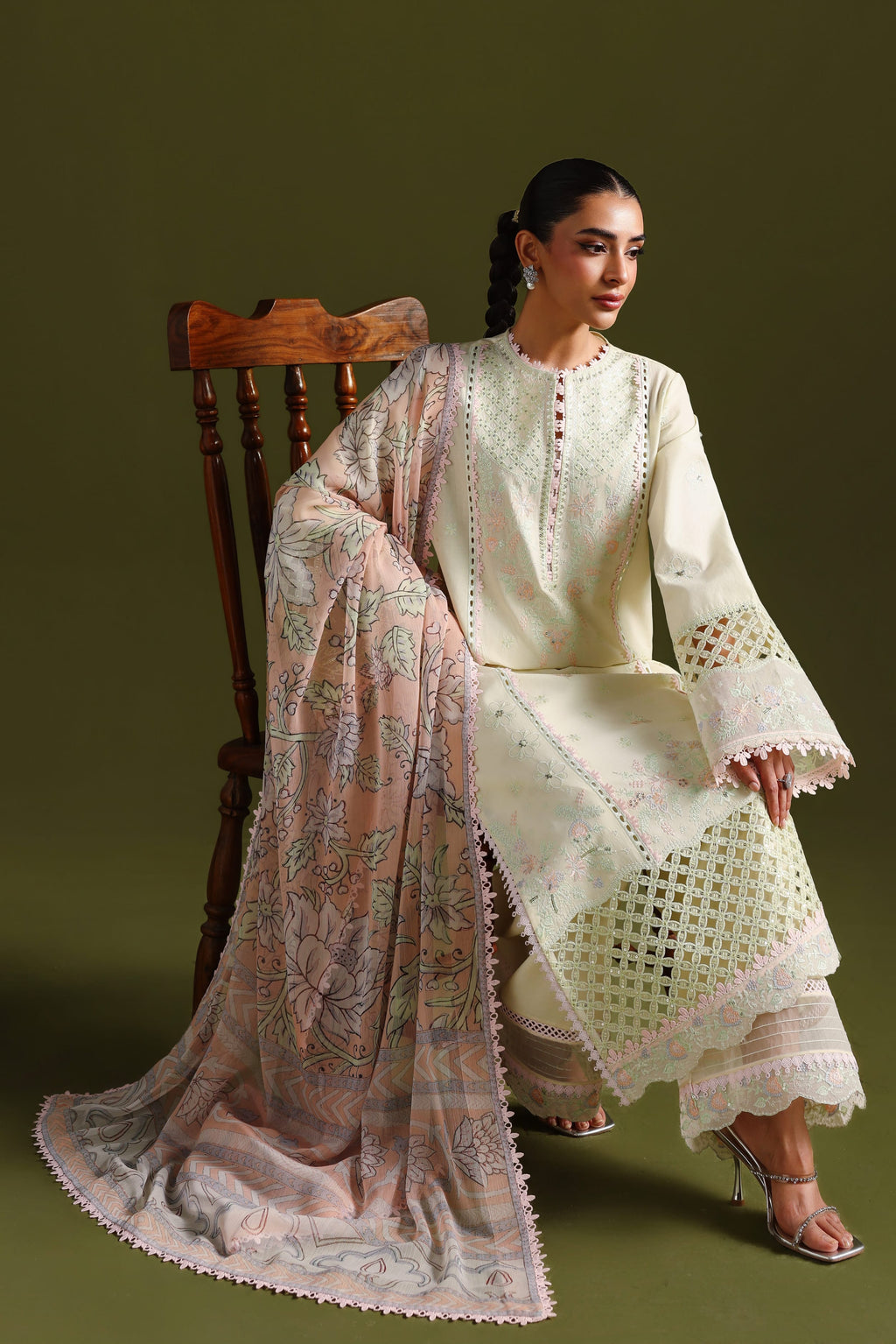 Akbar Aslam | Pret Lawn 26 | Nayara