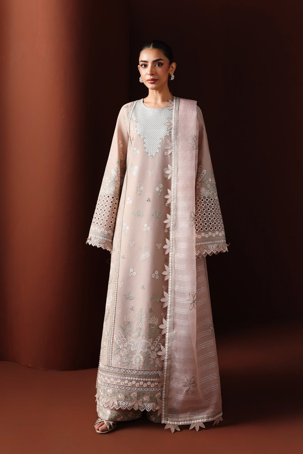 Akbar Aslam | Pret Lawn 26 | Yasmina