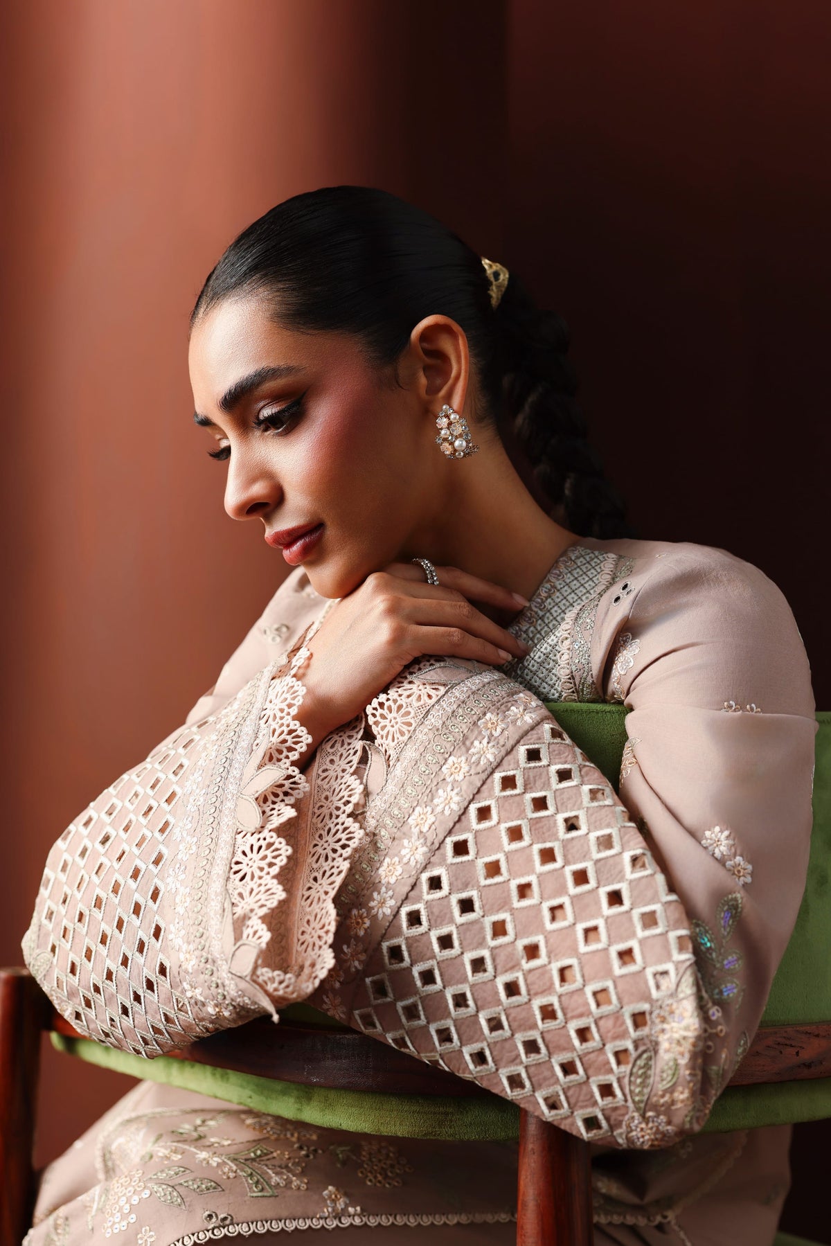 Akbar Aslam | Pret Lawn 26 | Yasmina