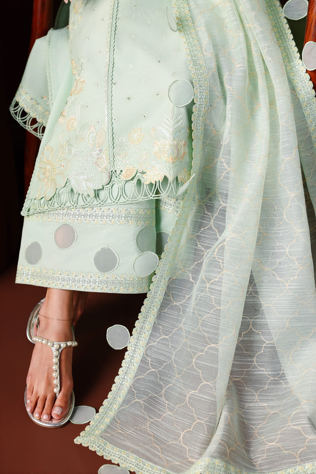Akbar Aslam | Pret Lawn 26 | Qamari