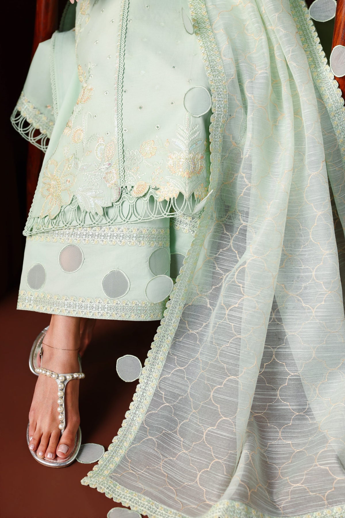 Akbar Aslam | Pret Lawn 26 | Qamari