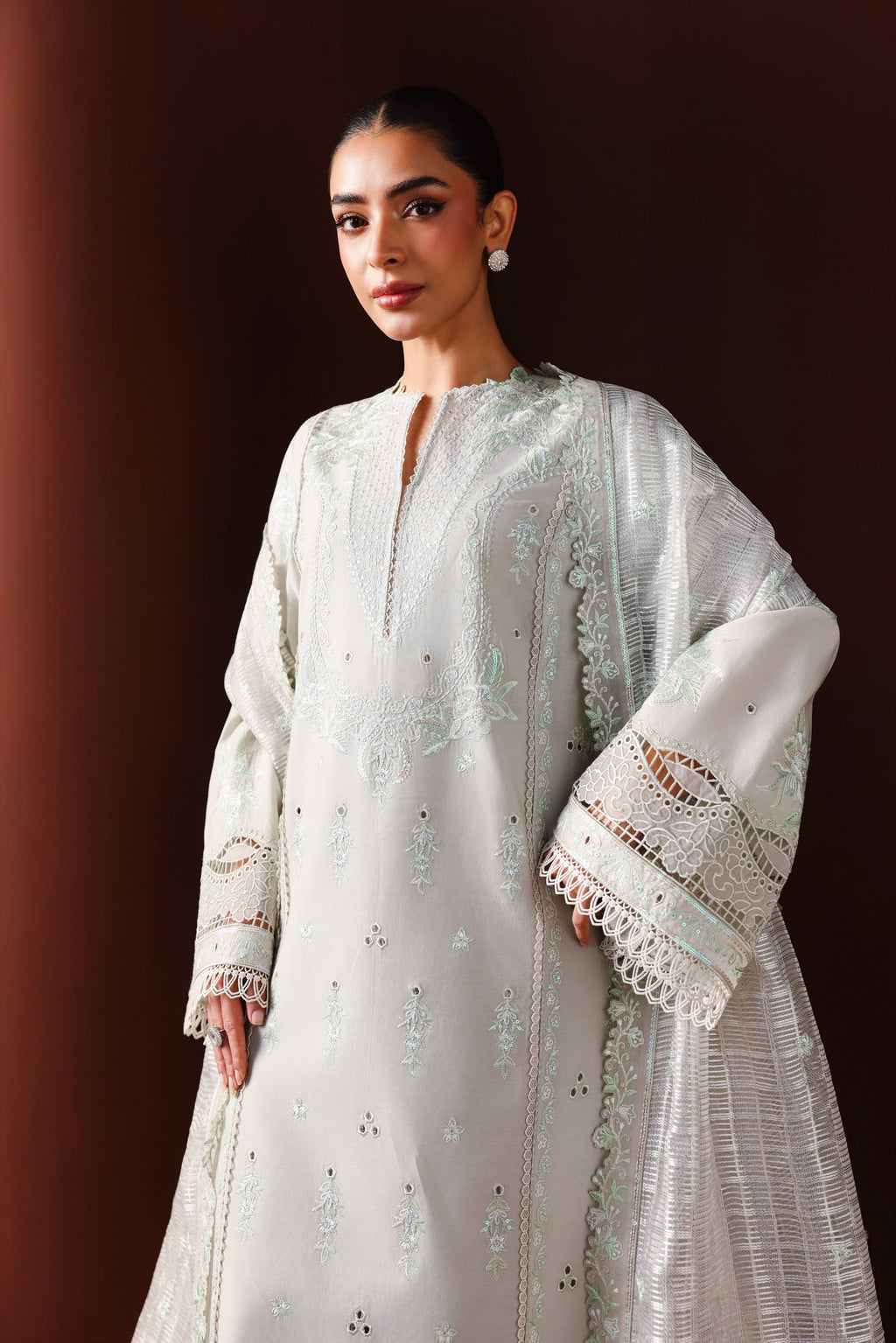 Akbar Aslam | Pret Lawn 26 | Rumana