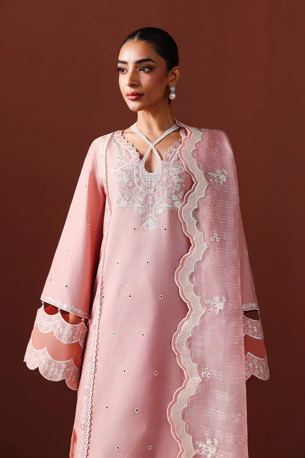 Akbar Aslam | Elan Luxury Lawn 26 | Mehrnaz