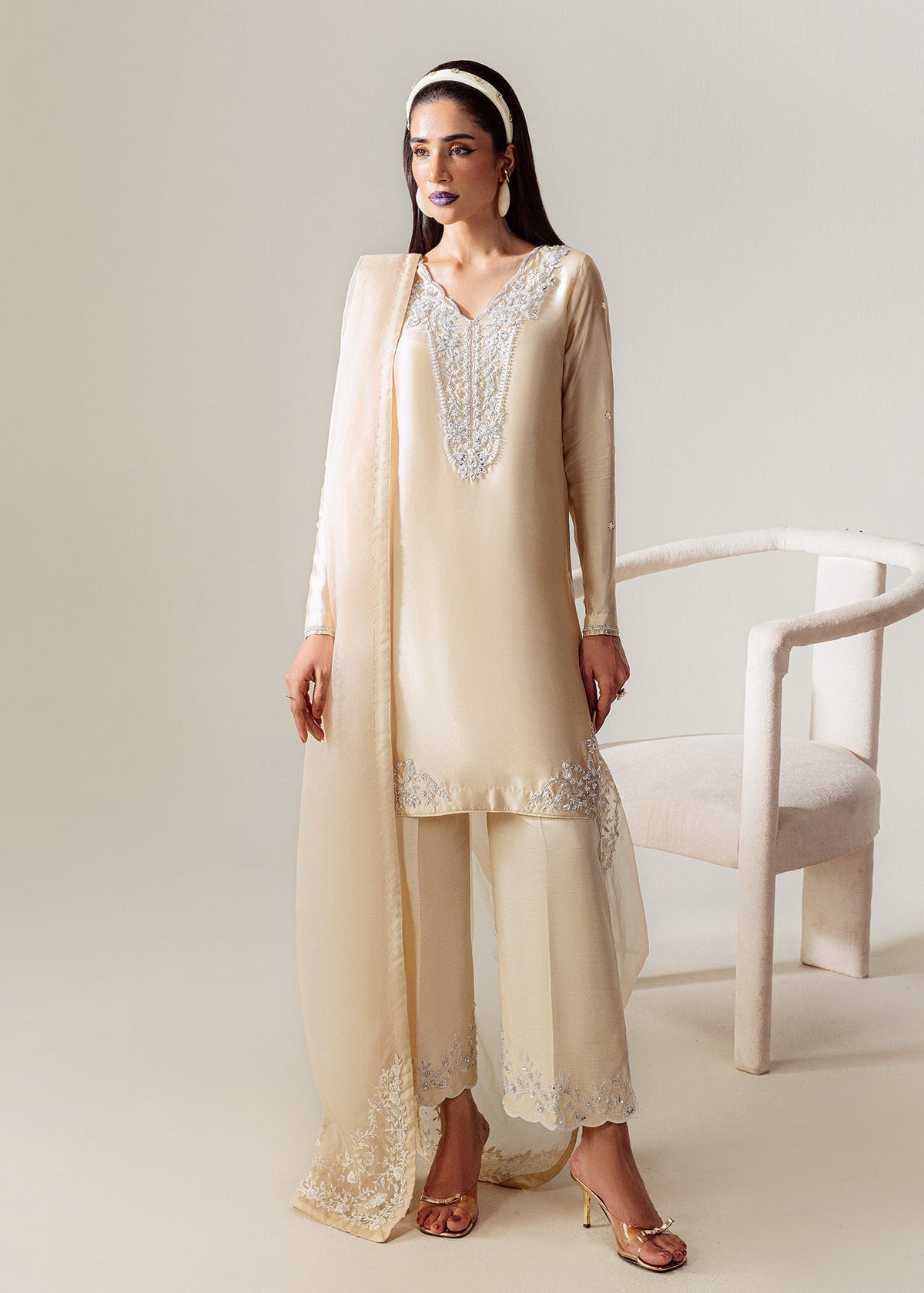 Mahum Asad | The Sirens | Champagne - Riwayat e Khas