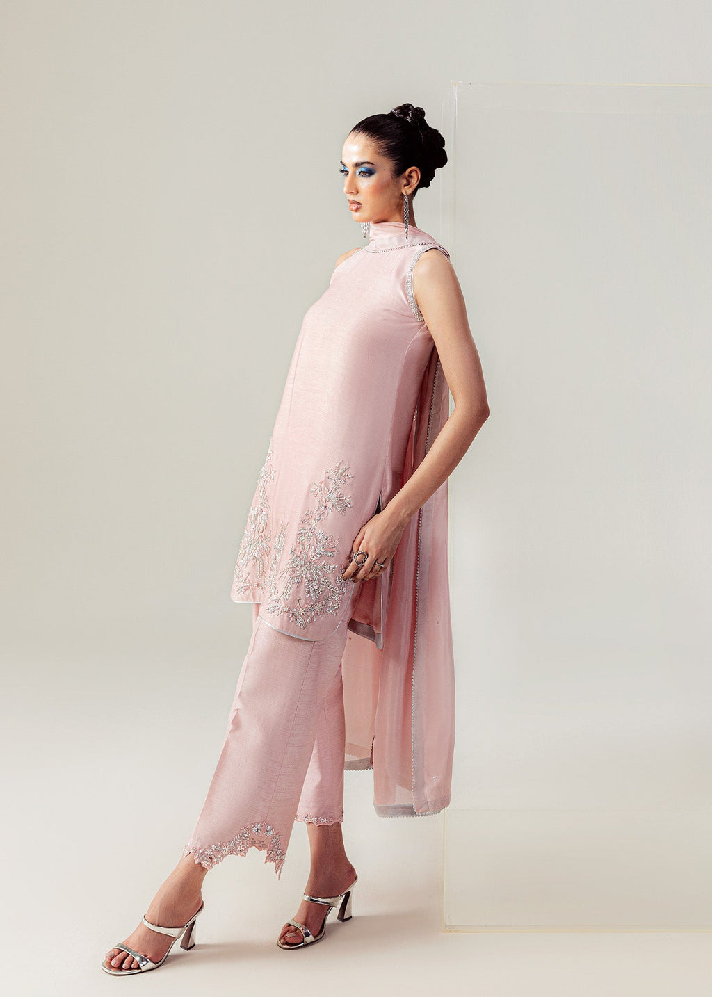 Mahum Asad | The Sirens | Blushed Halo - Riwayat e Khas