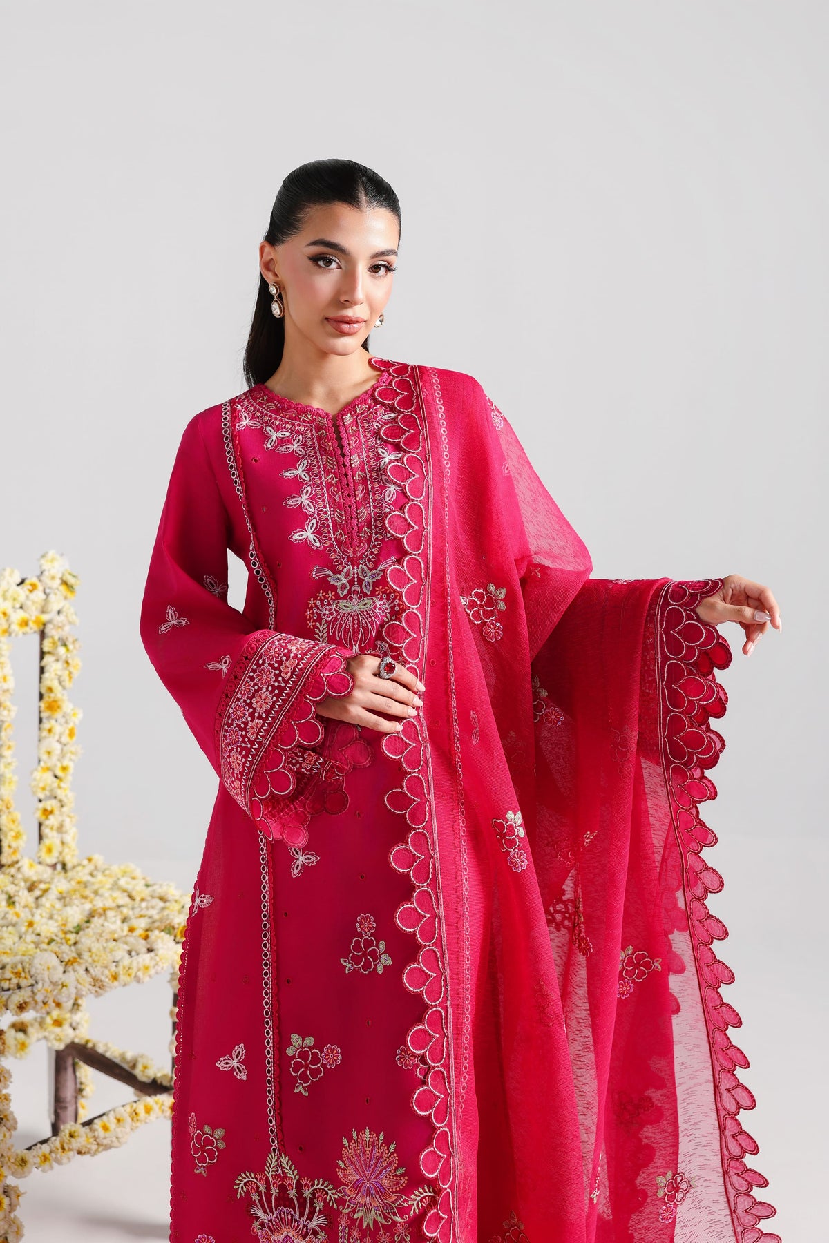 Akbar Aslam | Pret Lawn 26 | Raniya