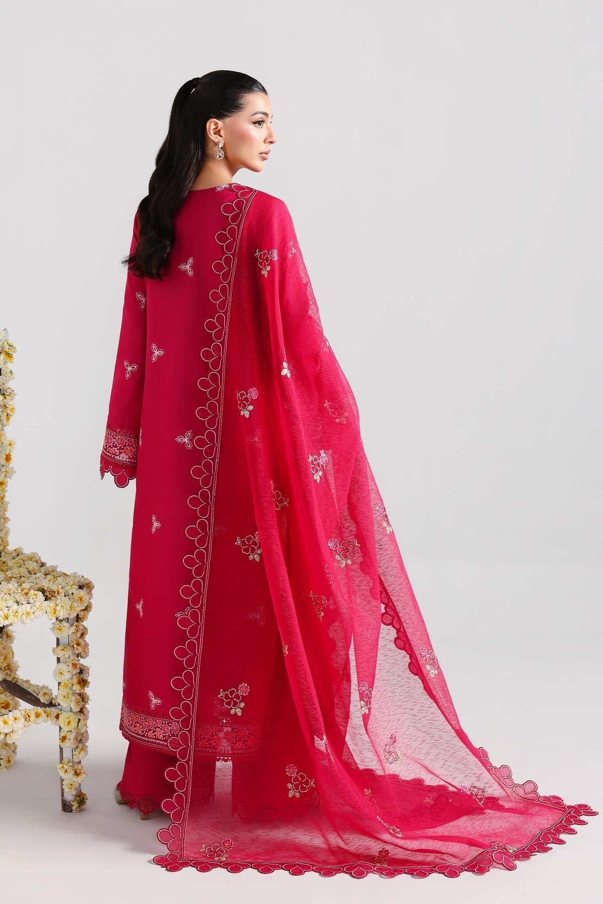 Akbar Aslam | Elan Luxury Lawn 26 | Raniya