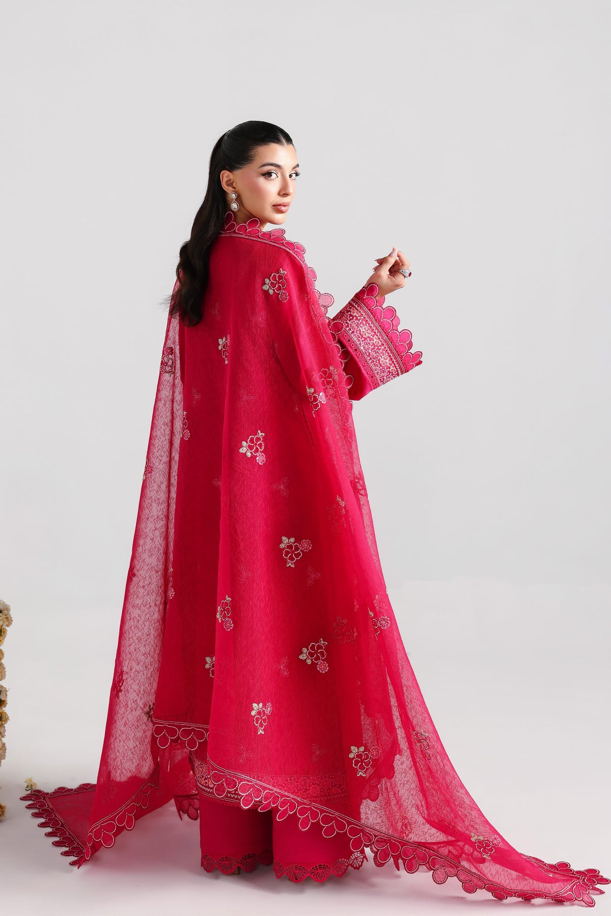 Akbar Aslam | Pret Lawn 26 | Raniya