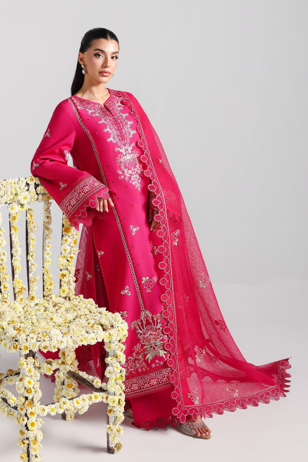 Akbar Aslam | Pret Lawn 26 | Raniya