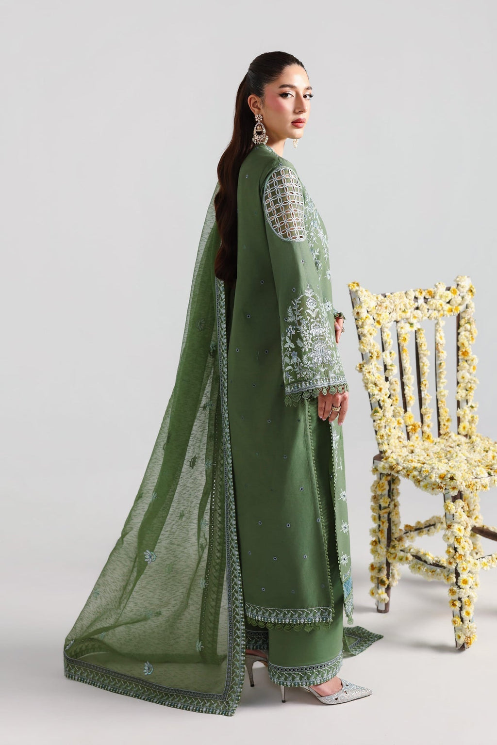 Akbar Aslam | Elan Luxury Lawn 26 | Samara